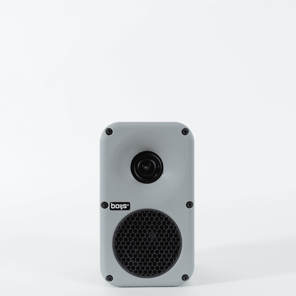 Half_Three_1080x1080_grey_FRONT_ritila